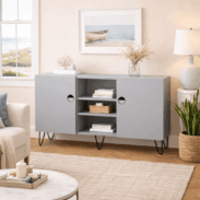 Credenza bassa su piedini su misura